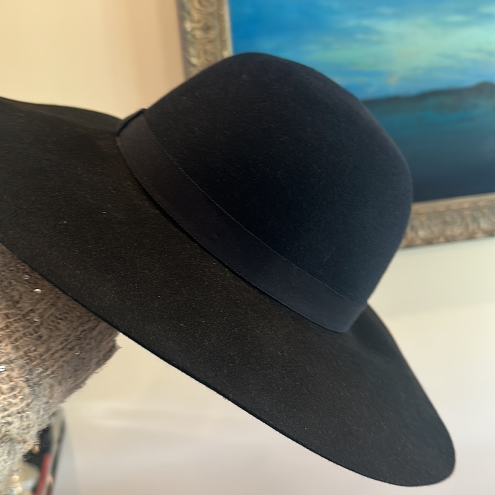Chanel wide brimmed felt hat, navy blue and black - Picture 4 of 7
